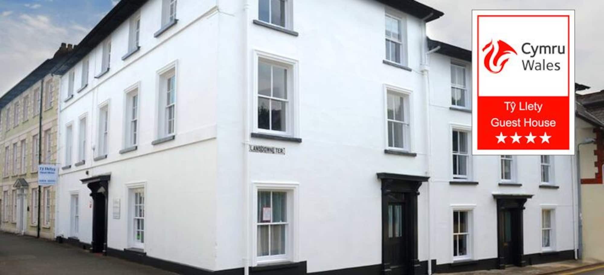Ty Helyg Guest House Brecon Exterior foto
